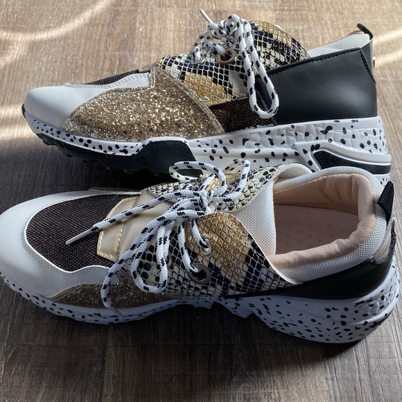 NIB Lucky Step designer sneakers size 9 women’s - Picture 2 of 6